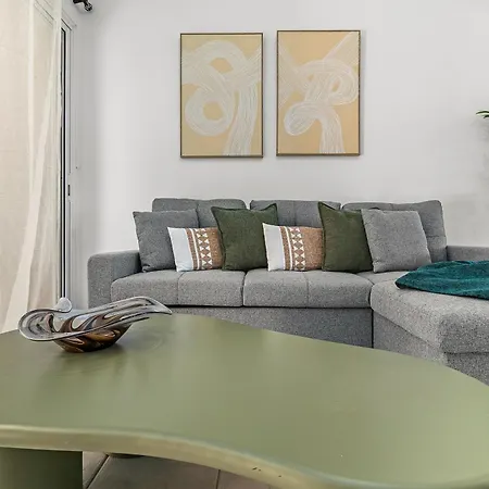Paradise Gardens Rooftop Apartment | Private Terrace & Pool By Vichy Holidays Apartamento *
