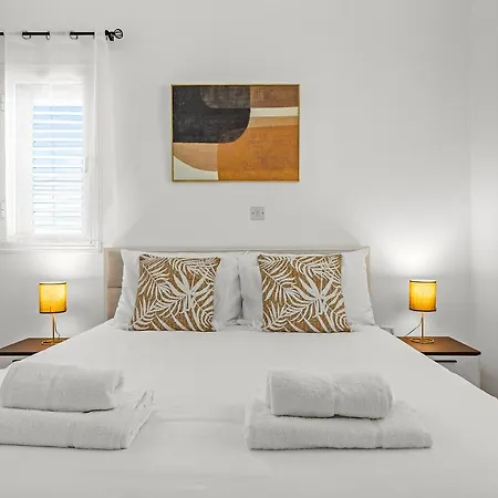 Paradise Gardens Rooftop Apartment | Private Terrace & Pool By Vichy Holidays *